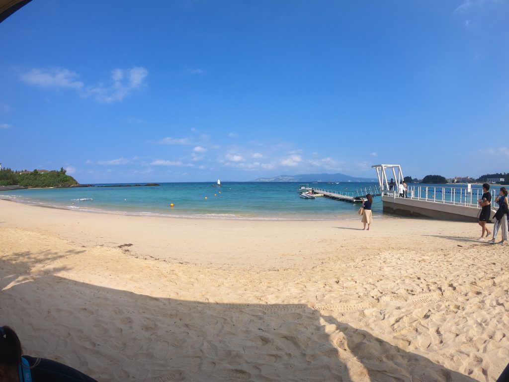 halekulani_okinawa_snorkering